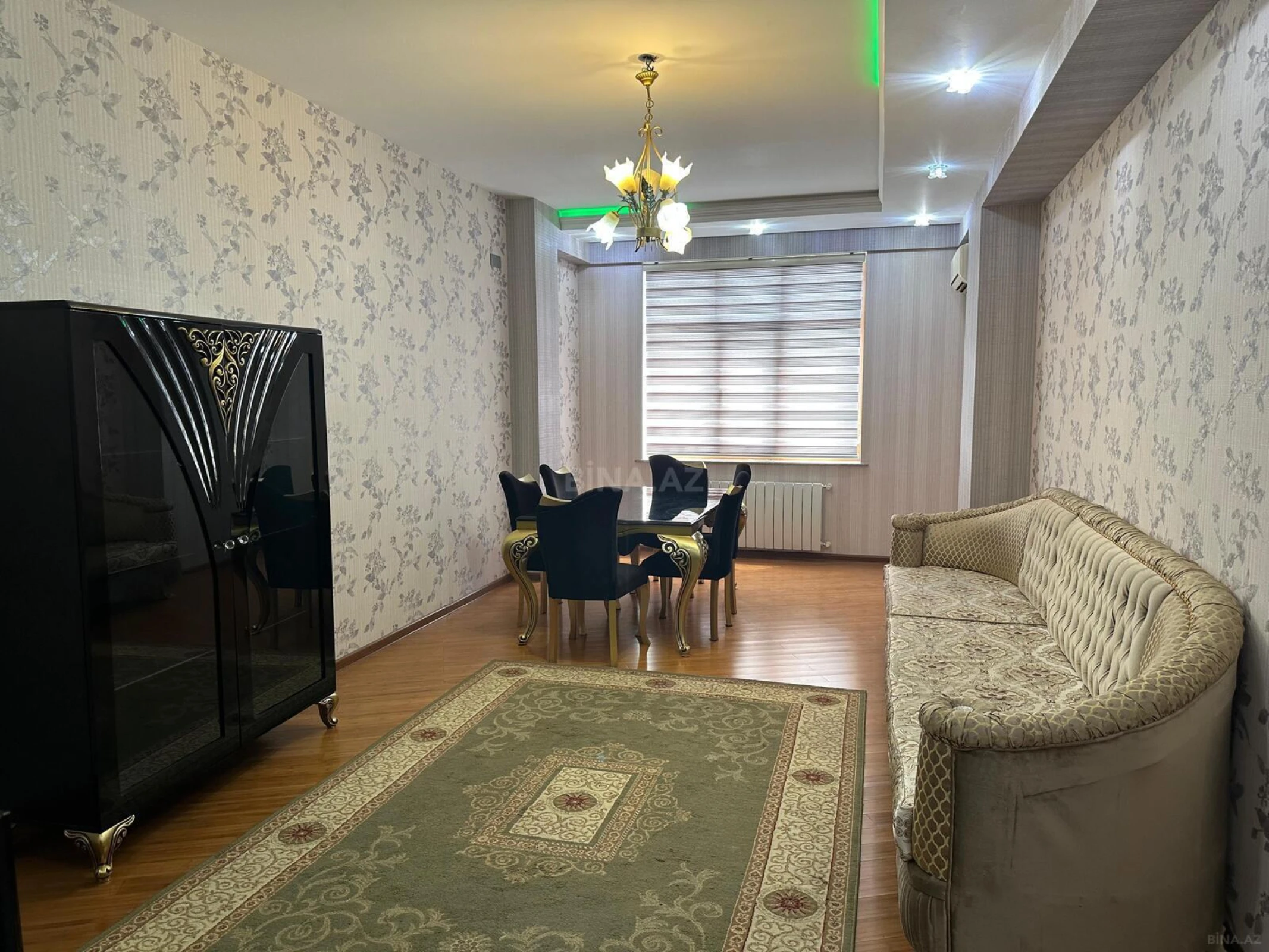 Kirayə verilir 2 otaqlı mənzil 100 m²
