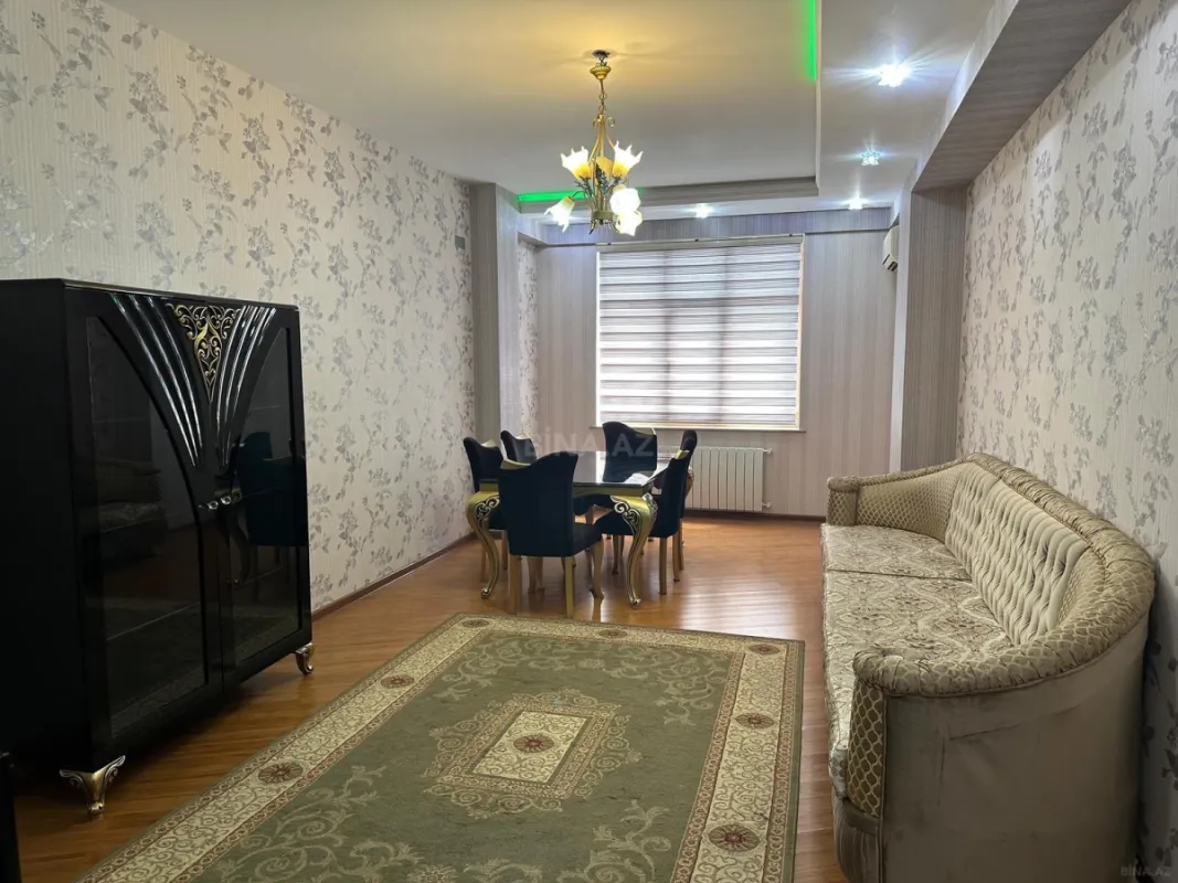 Kirayə verilir 2 otaqlı mənzil 100 m²