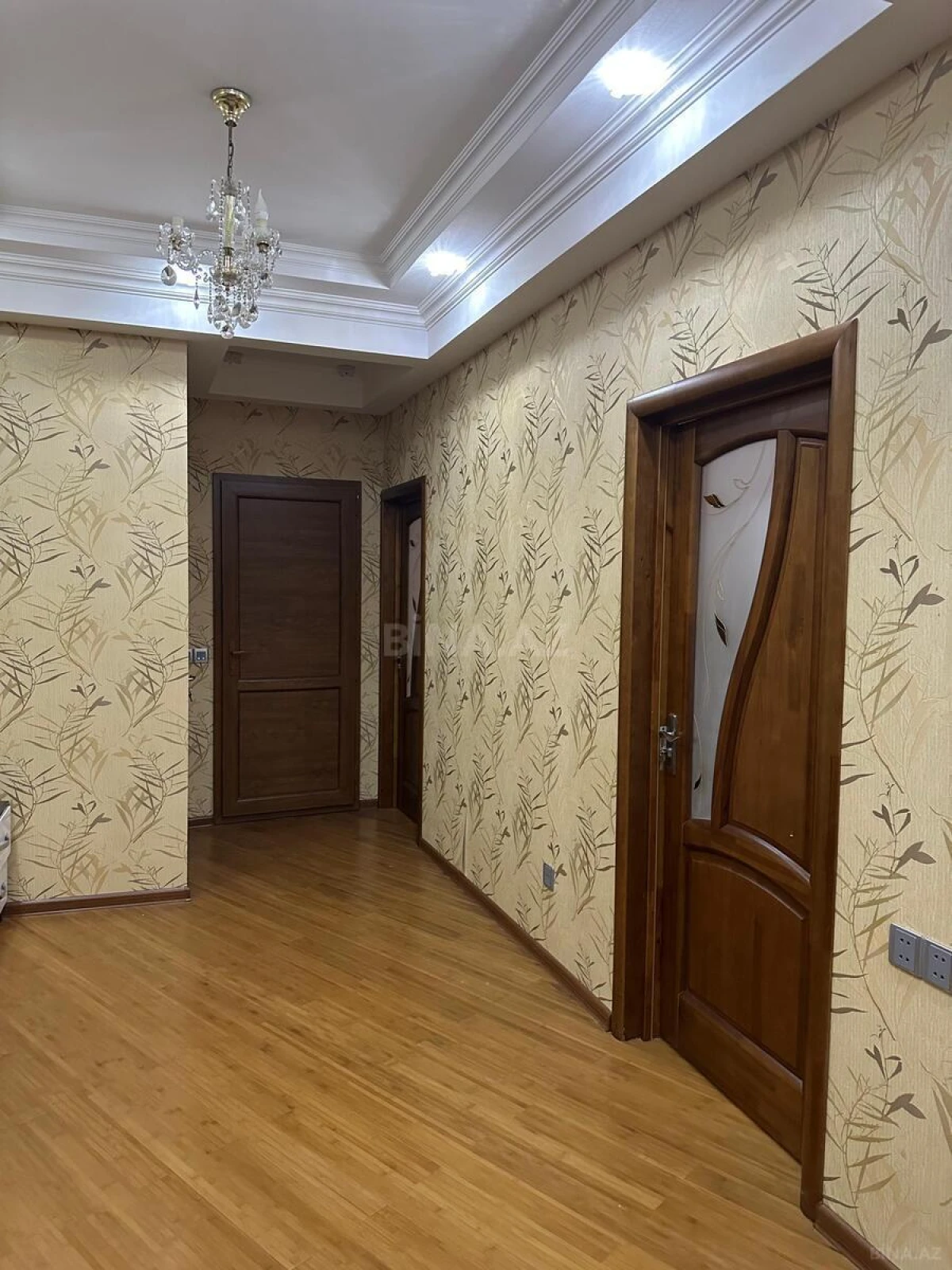 Kirayə verilir 2 otaqlı mənzil 100 m²