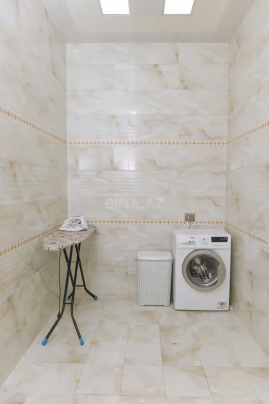 Kirayə verilir 7 otaqlı həyət evi 250 m²