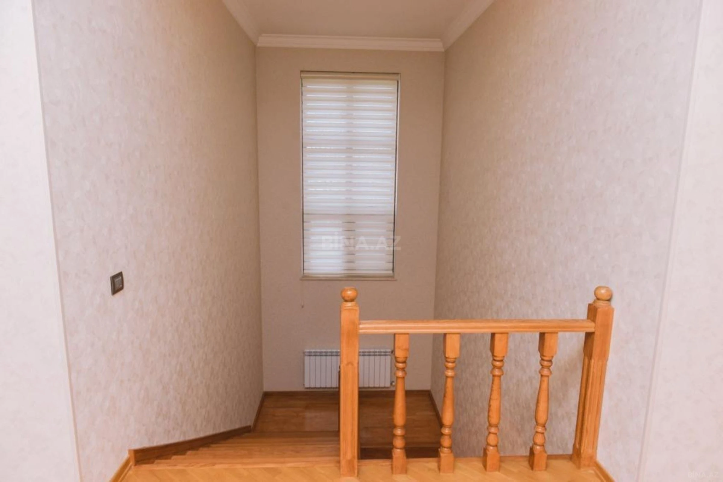 Kirayə verilir 7 otaqlı həyət evi 250 m²