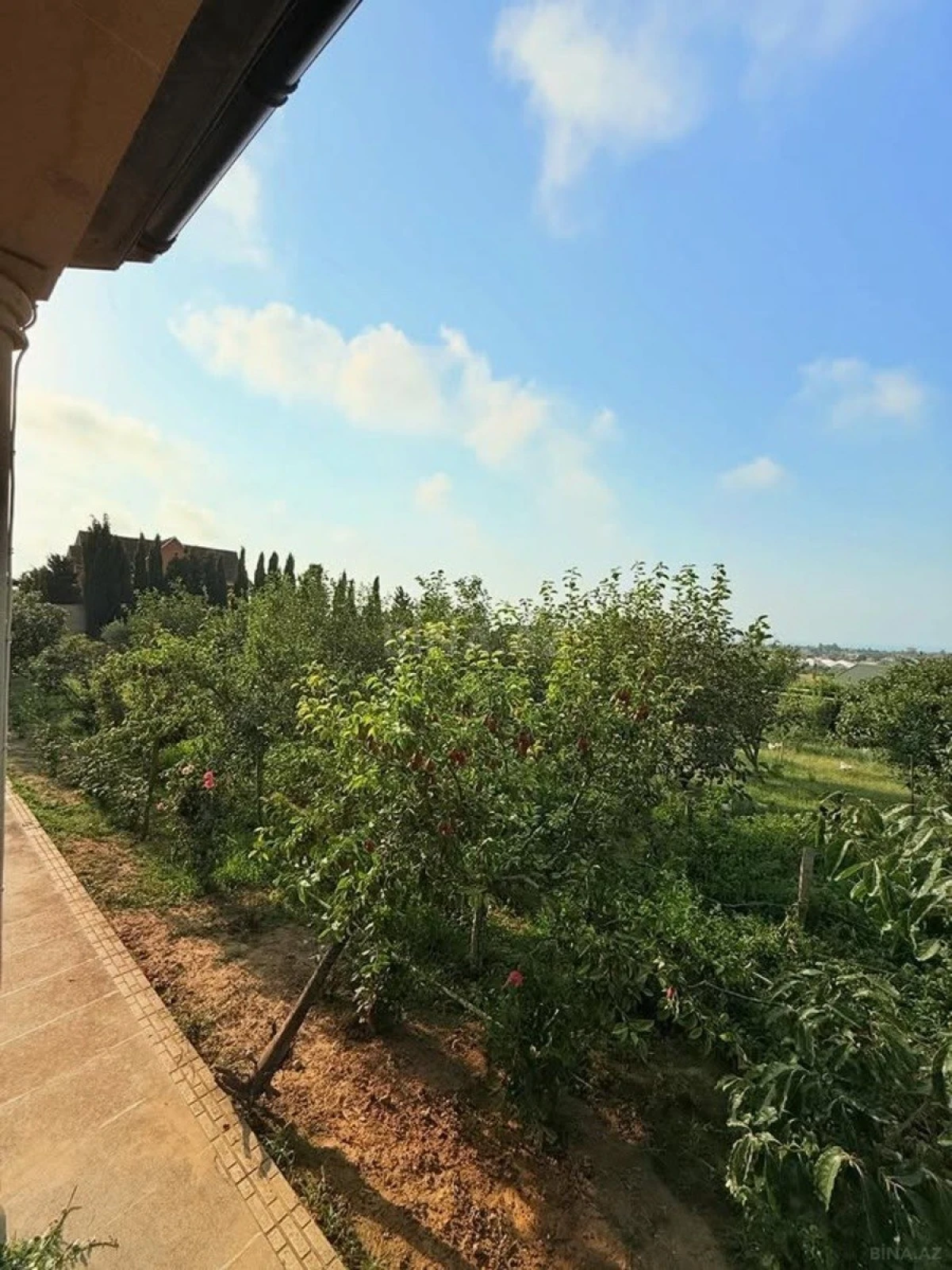 Kirayə verilir 6 otaqlı həyət evi 360 m²