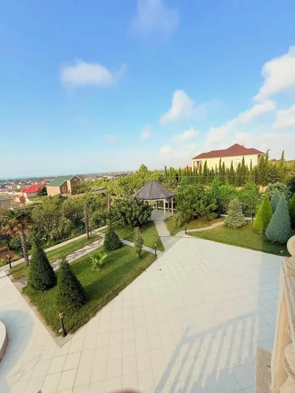 Kirayə verilir 6 otaqlı həyət evi 360 m²