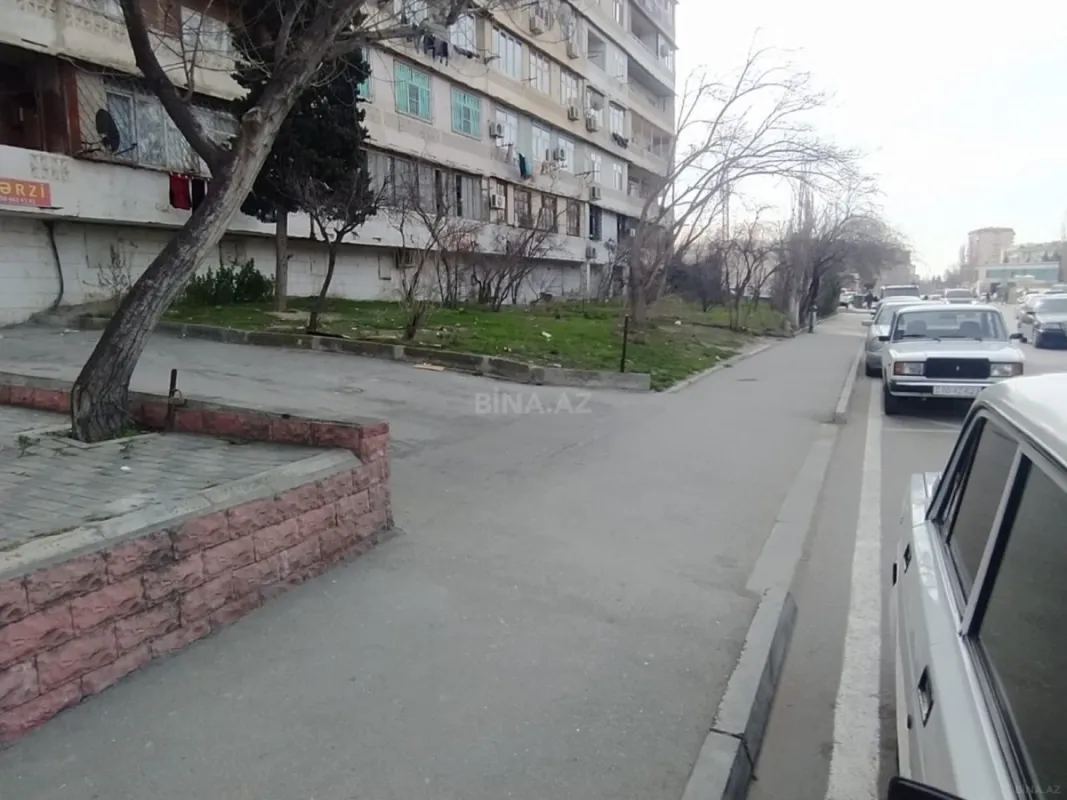 Satılır obyekt 177 m²