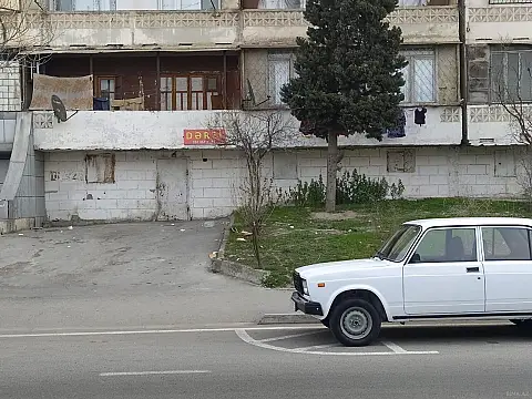 Satılır obyekt 177 m²