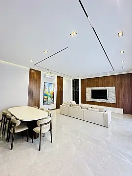 Satılır 5 otaqlı həyət evi 300 m²