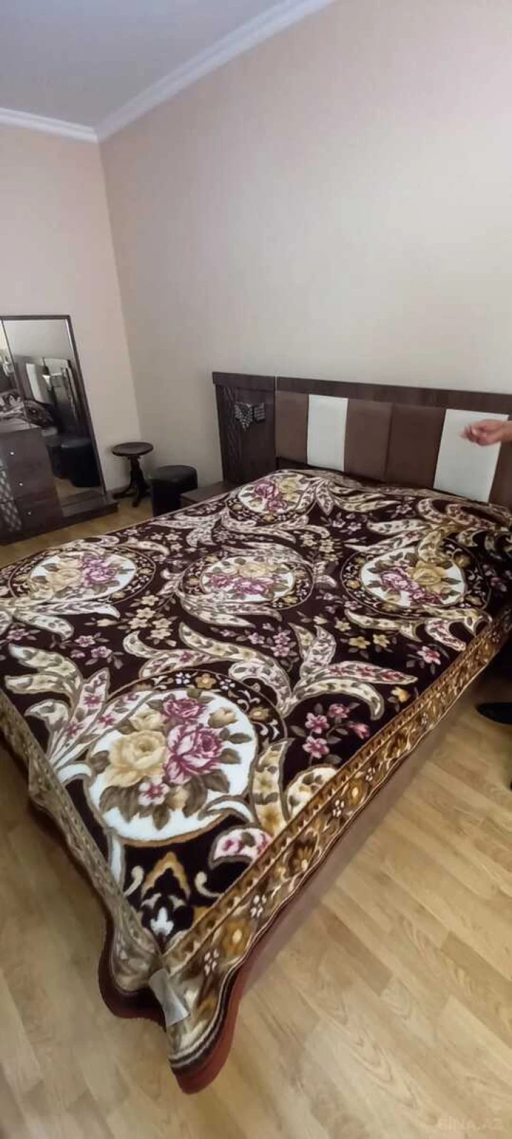 Satılır 1 otaqlı mənzil 45 m²