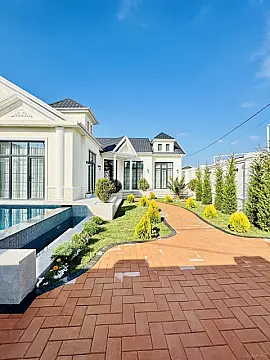 Satılır 4 otaqlı həyət evi 208 m²