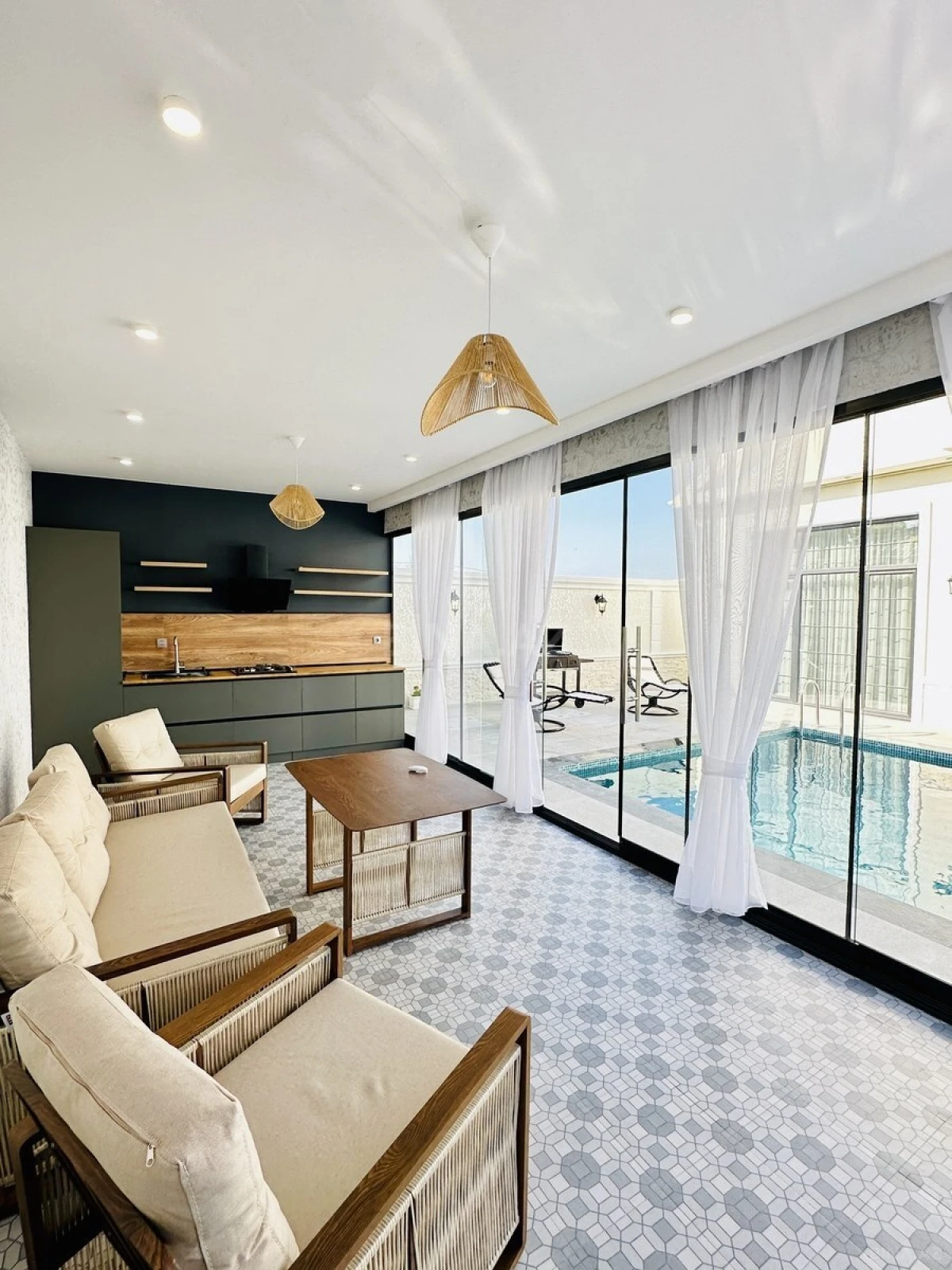 Satılır 4 otaqlı həyət evi 208 m²