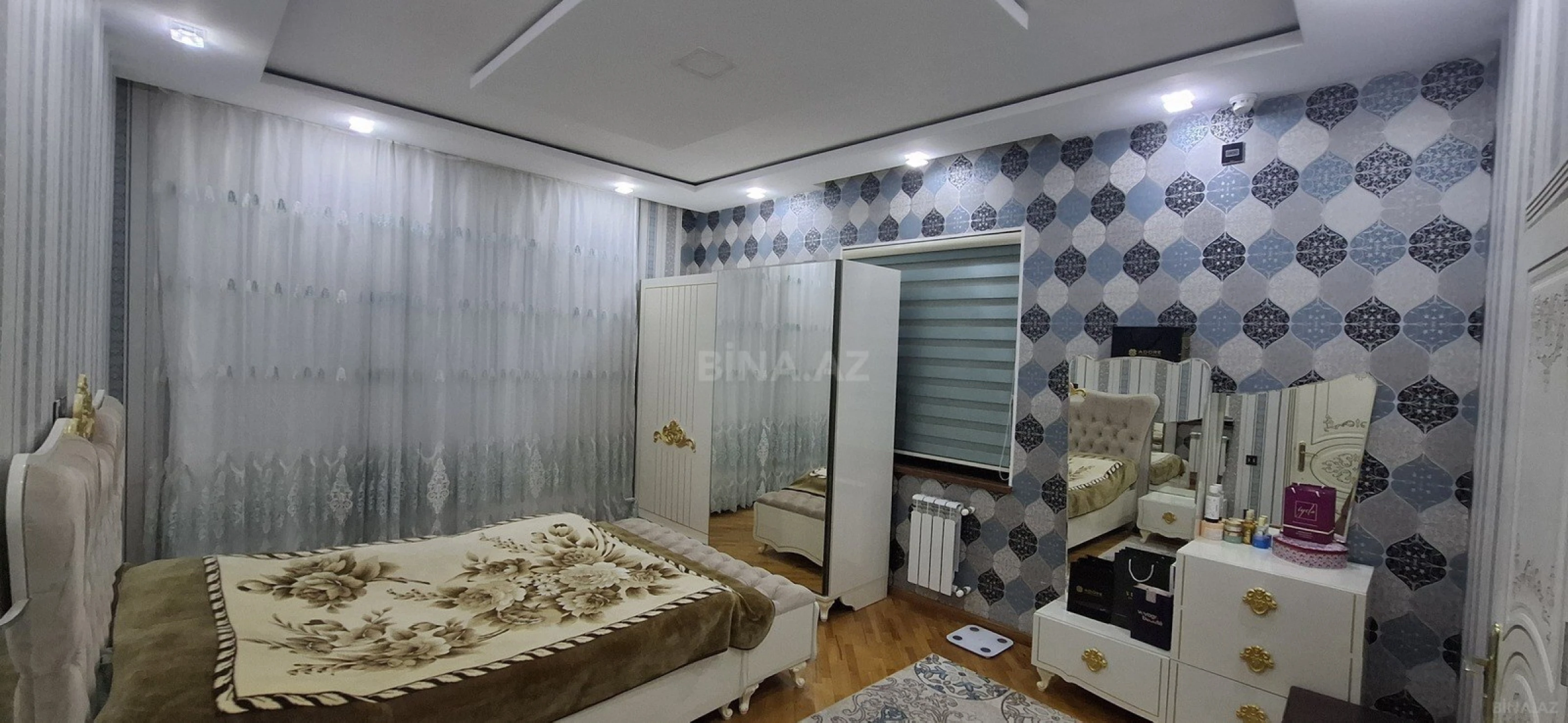 Satılır 6 otaqlı həyət evi 220 m²