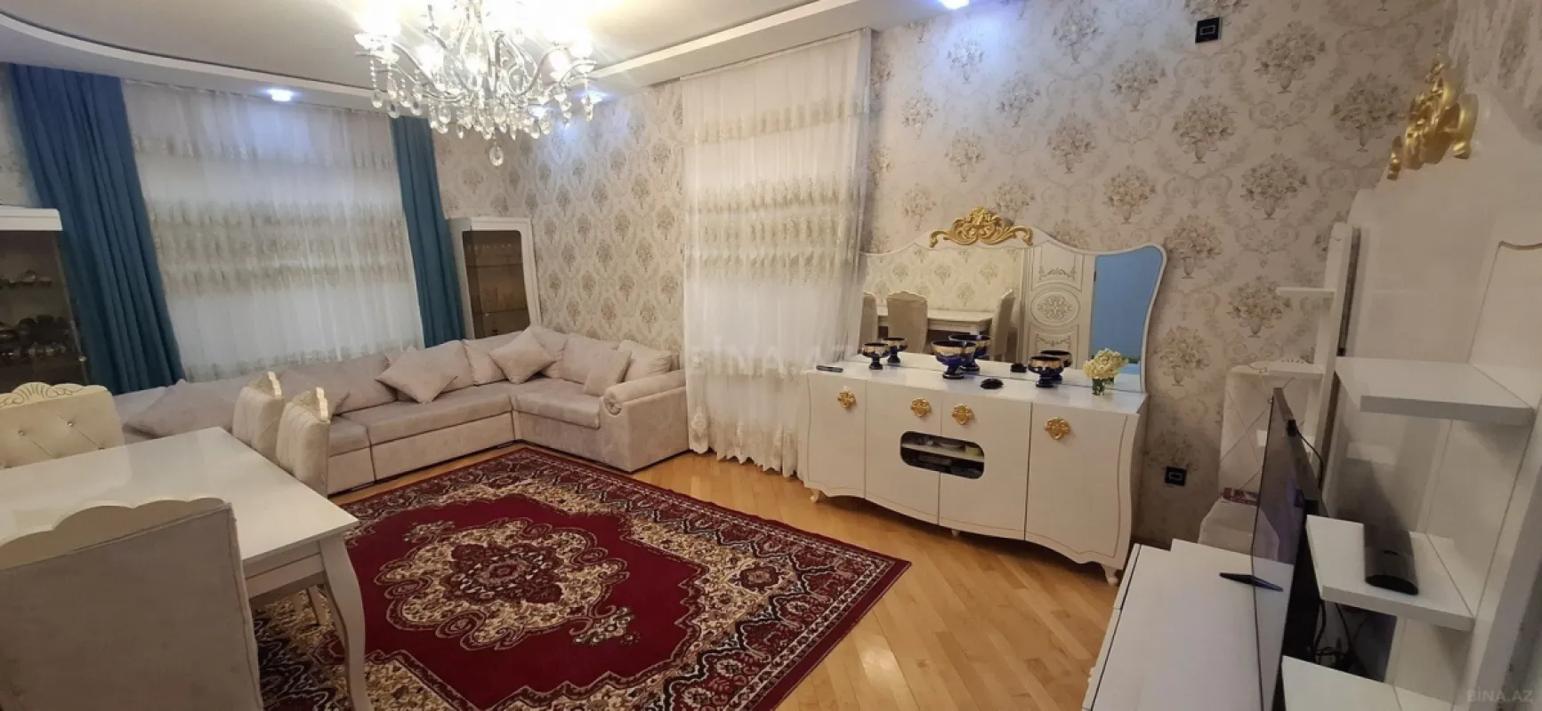 Satılır 6 otaqlı həyət evi 220 m²