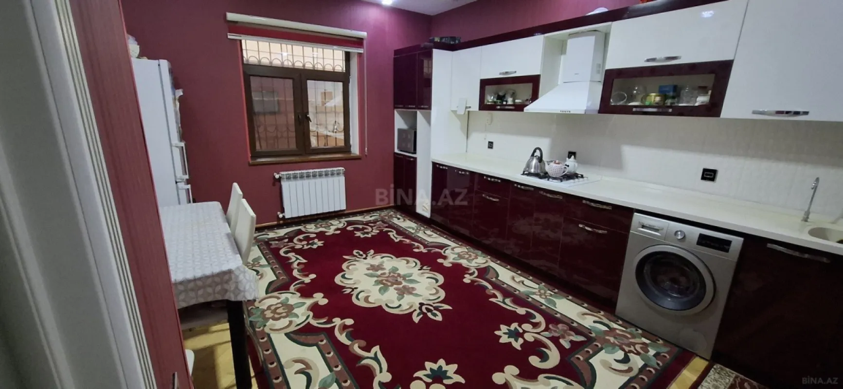 Satılır 6 otaqlı həyət evi 220 m²