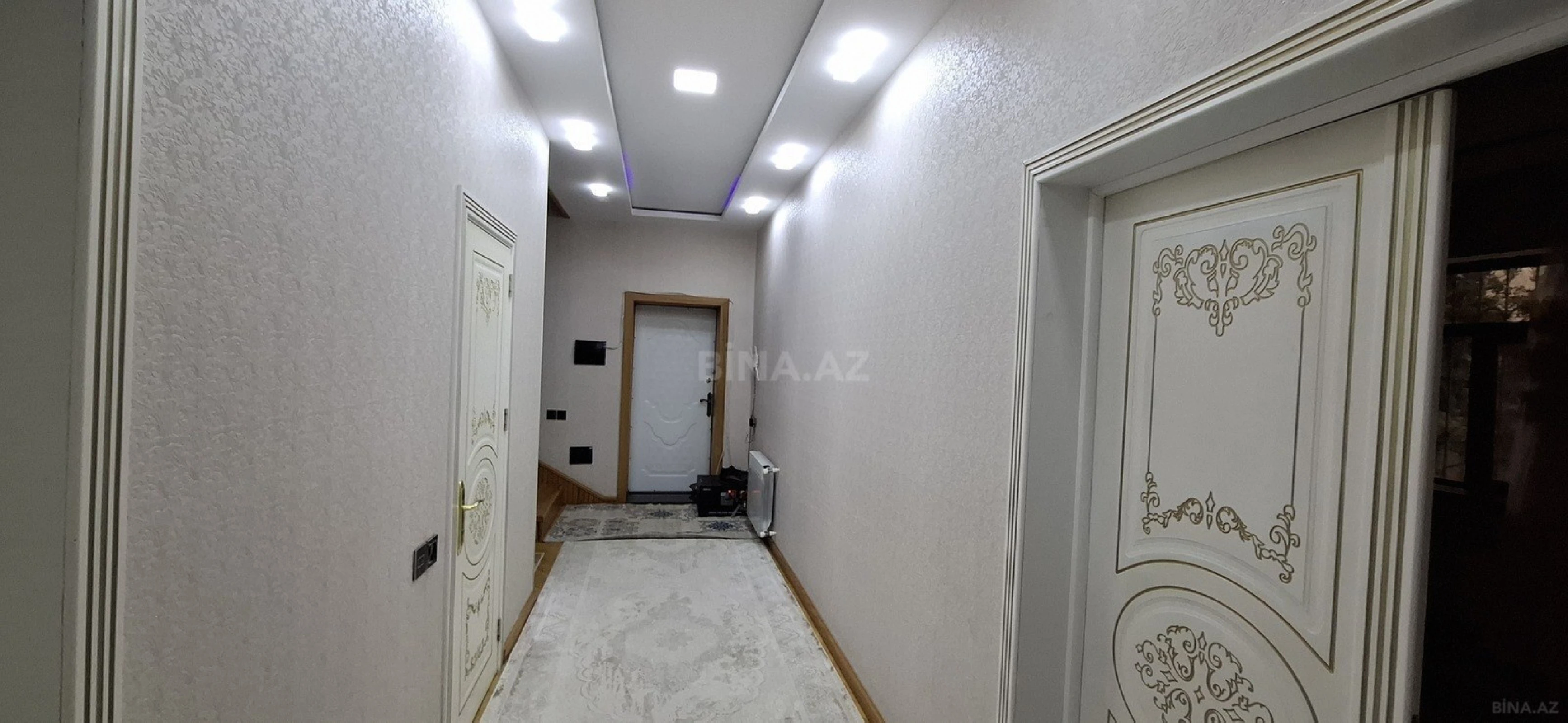 Satılır 6 otaqlı həyət evi 220 m²