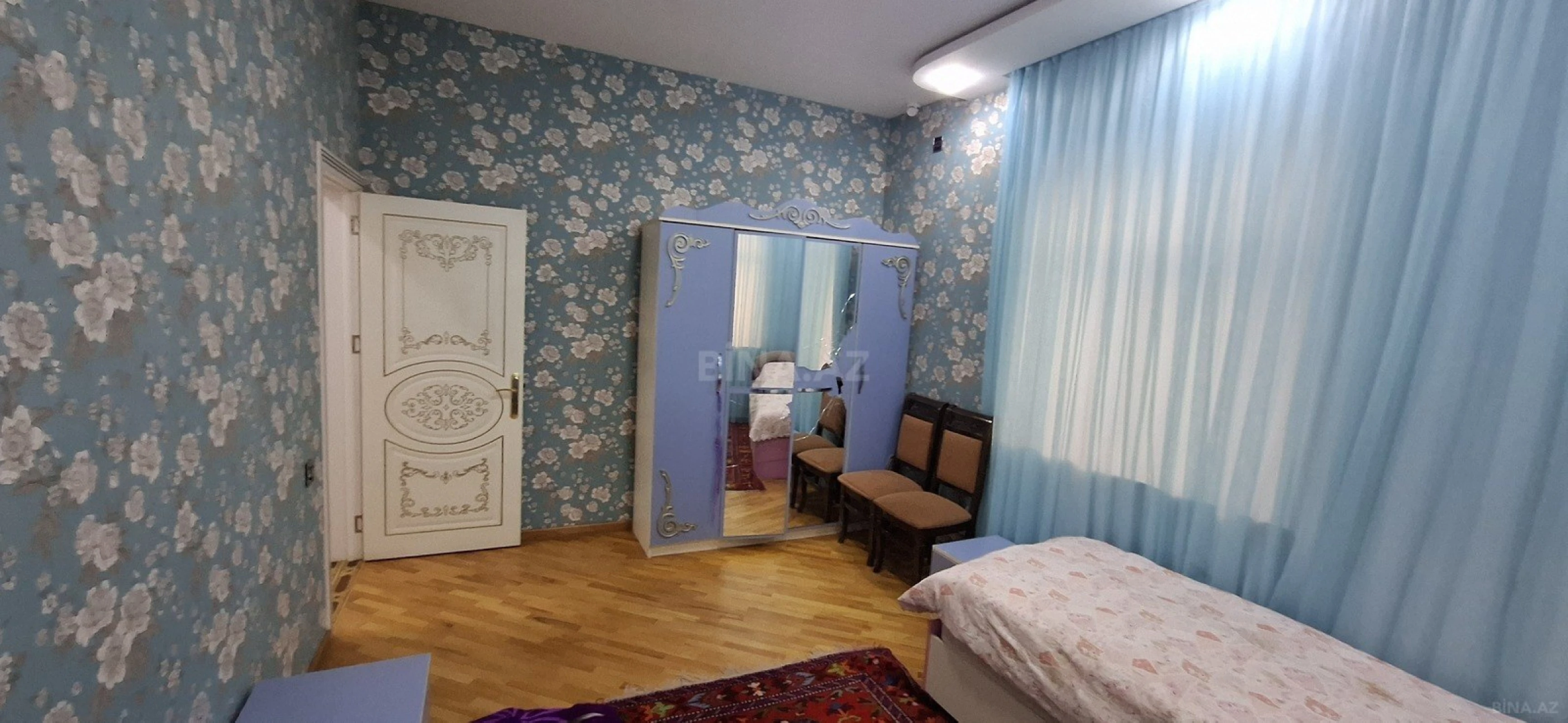 Satılır 6 otaqlı həyət evi 220 m²
