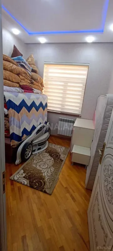 Satılır 6 otaqlı həyət evi 220 m²