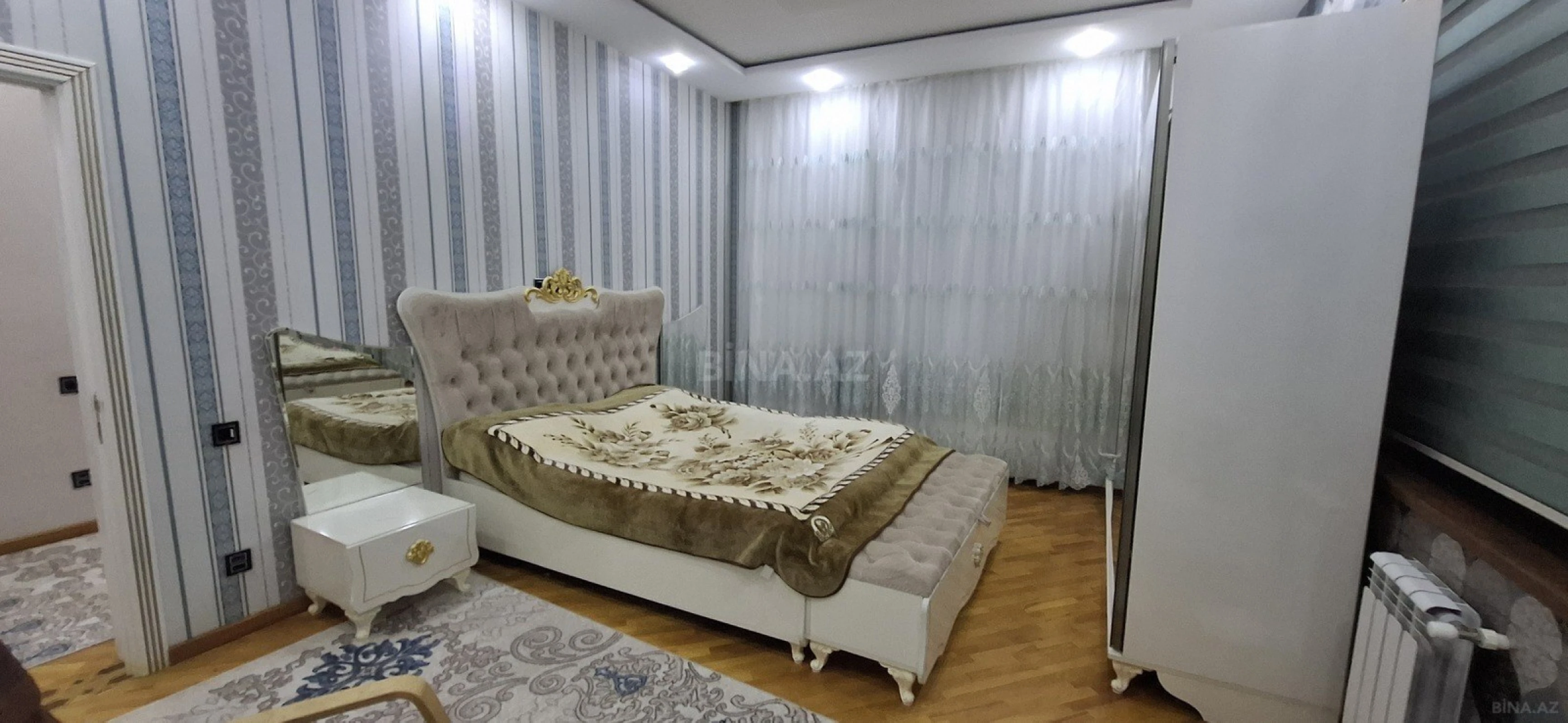 Satılır 6 otaqlı həyət evi 220 m²