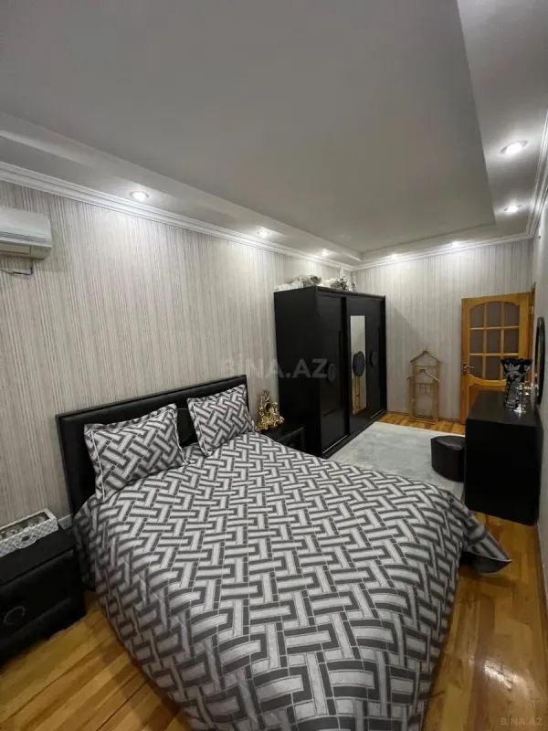 Satılır 3 otaqlı mənzil 101 m²