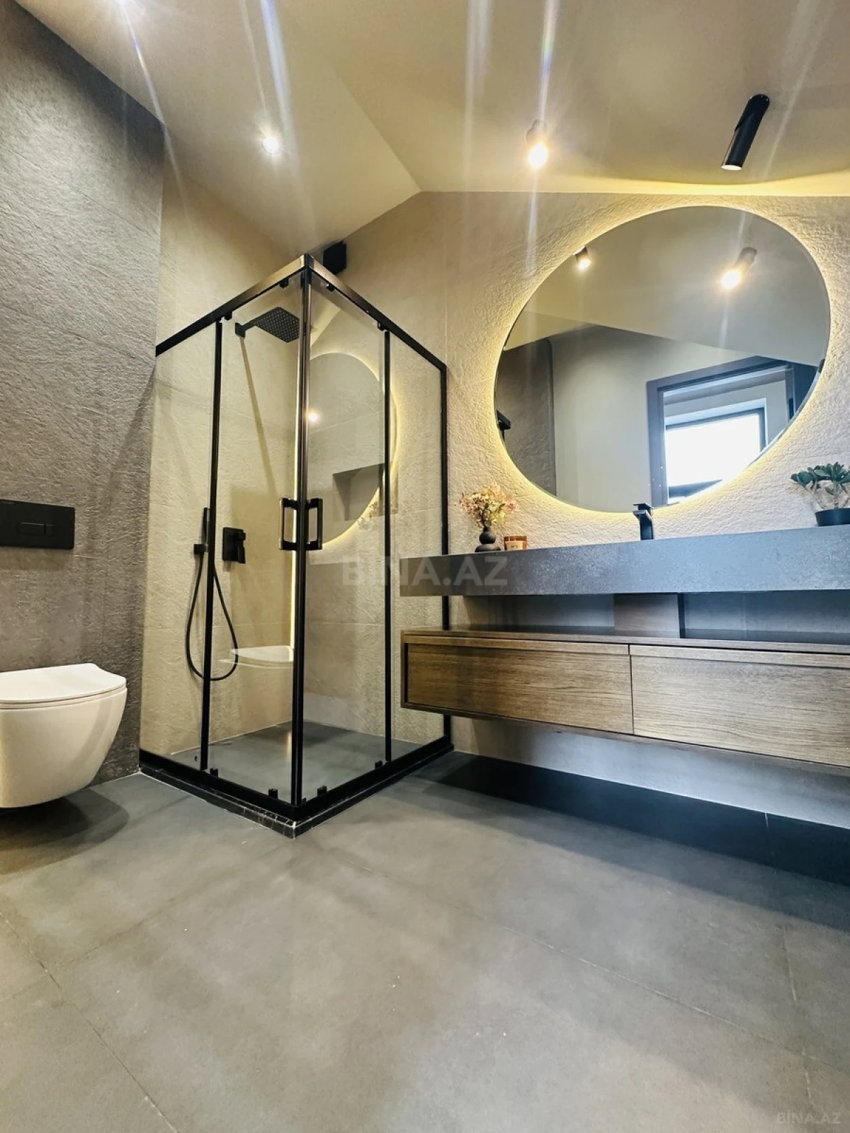 Satılır 4 otaqlı həyət evi 200 m²