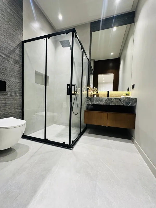 Satılır 4 otaqlı həyət evi 200 m²