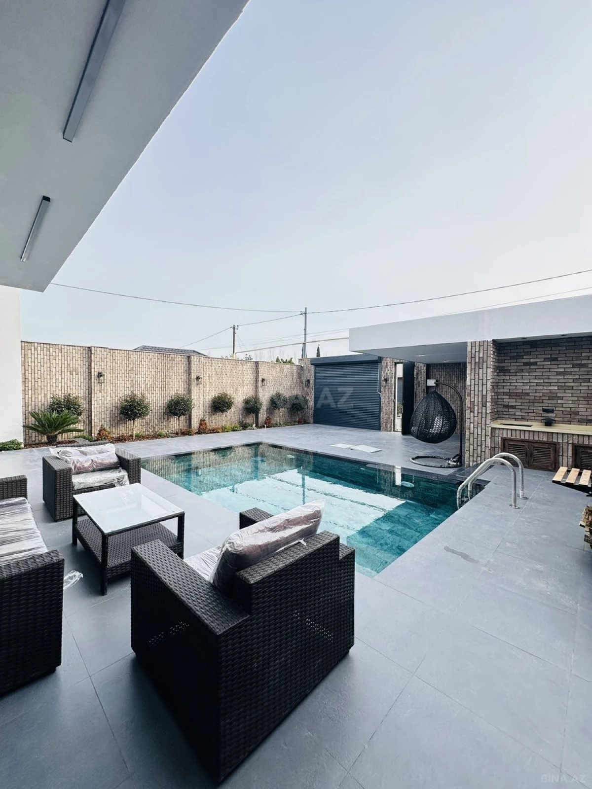 Satılır 4 otaqlı həyət evi 200 m²