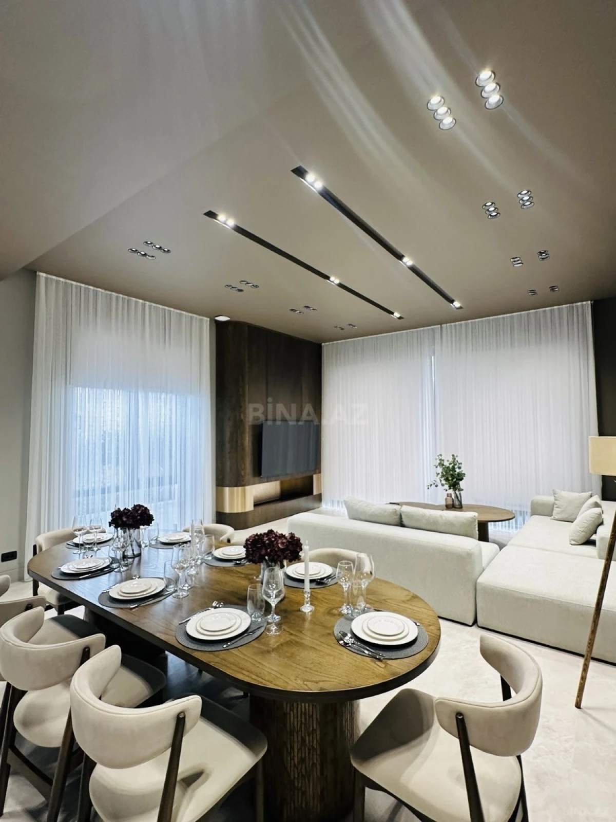 Satılır 4 otaqlı həyət evi 200 m²