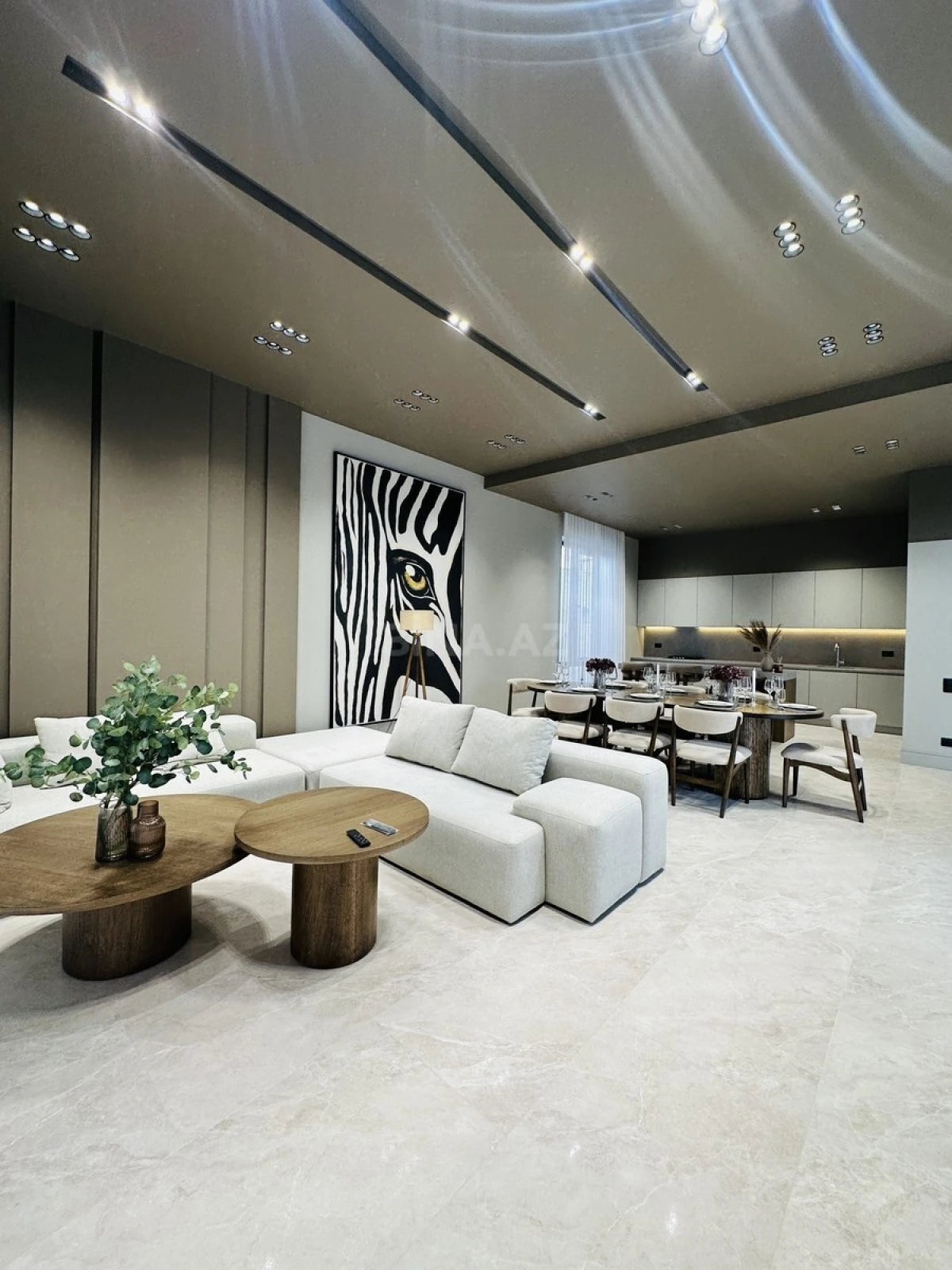 Satılır 4 otaqlı həyət evi 200 m²