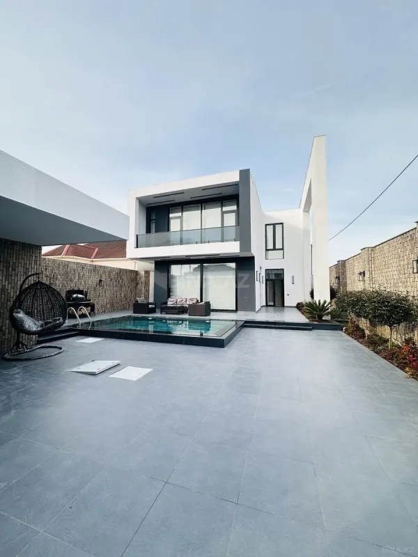 Satılır 4 otaqlı həyət evi 200 m²