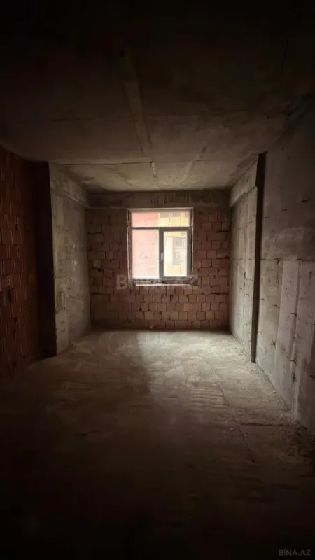 Satılır 2 otaqlı mənzil 75 m²