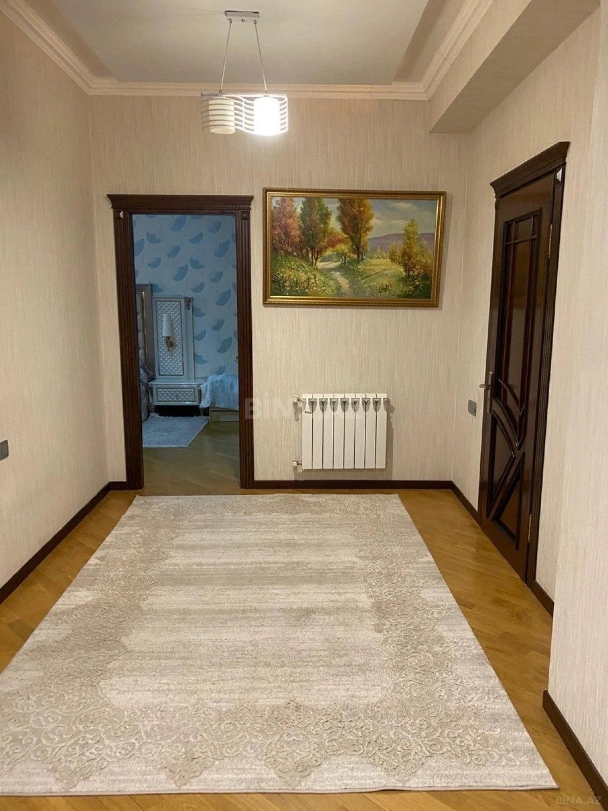 Satılır 2 otaqlı mənzil 117 m²