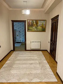 Satılır 2 otaqlı mənzil 117 m²