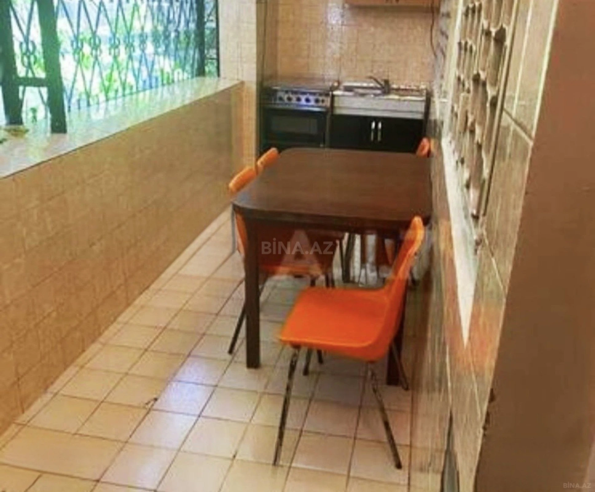 Kirayə verilir 4 otaqlı mənzil 110 m²