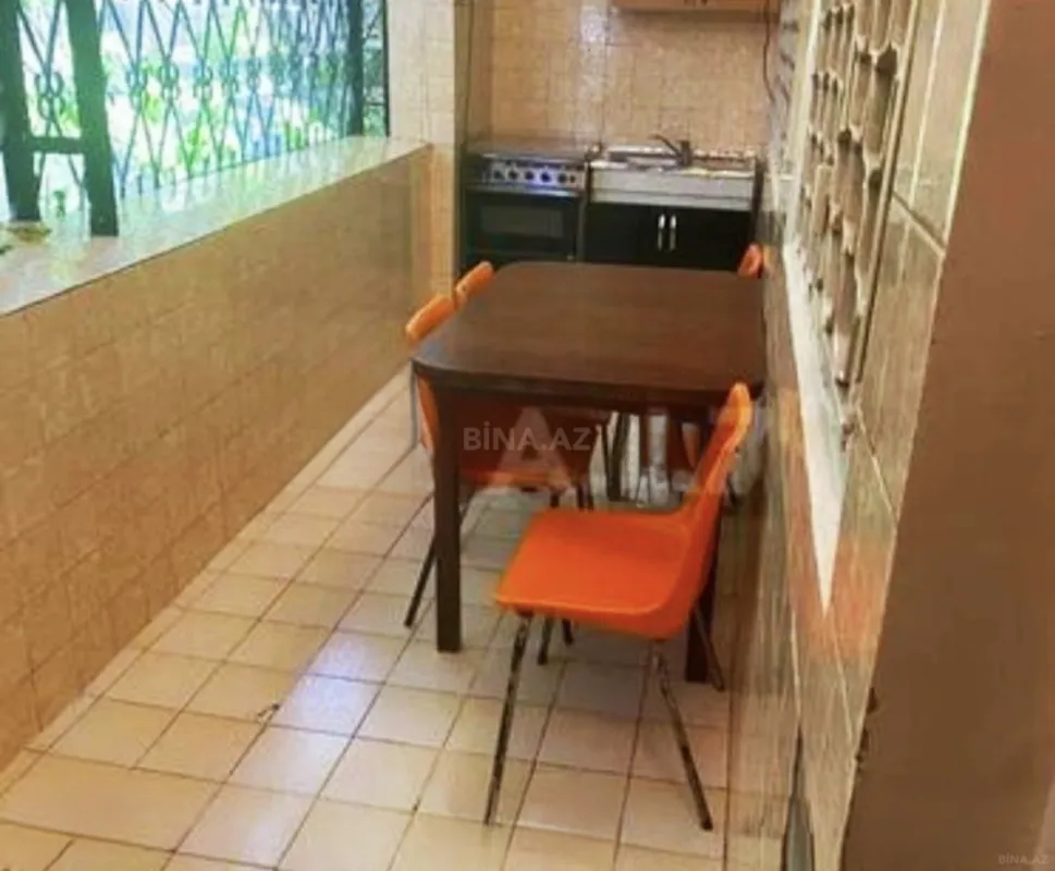 Kirayə verilir 4 otaqlı mənzil 110 m²