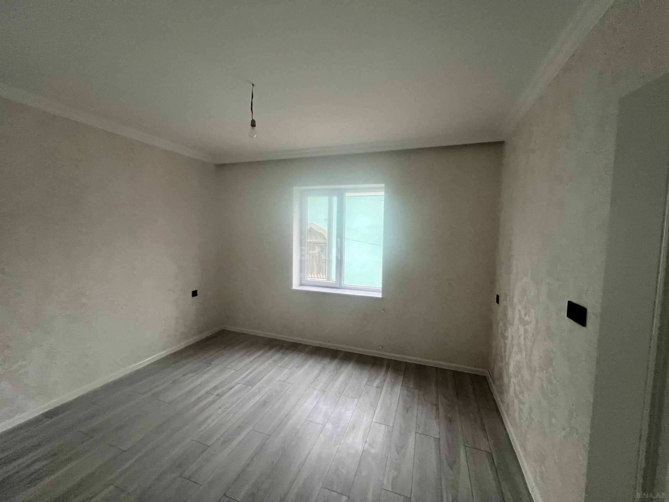 Satılır 4 otaqlı həyət evi 100 m²