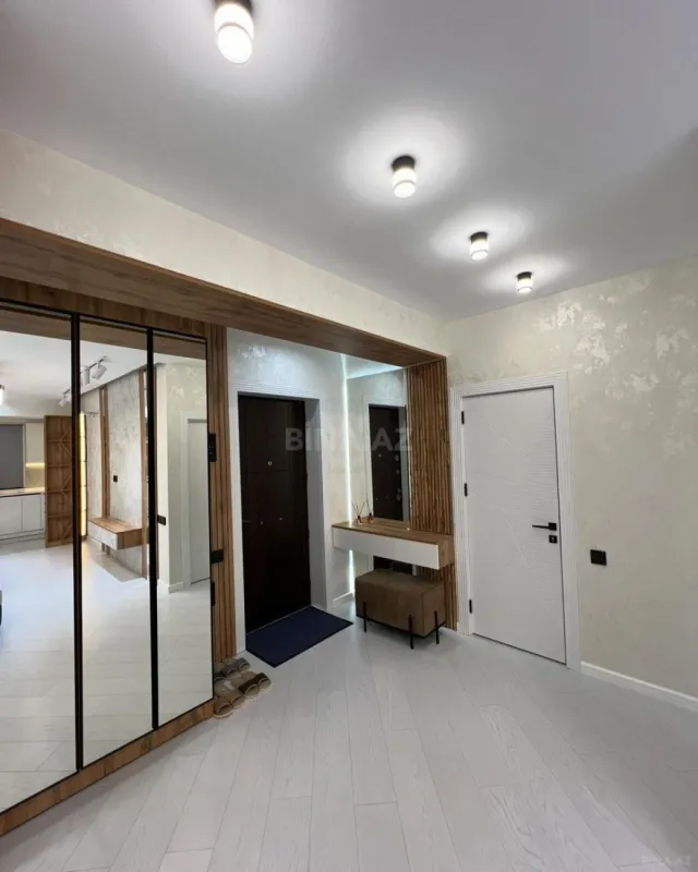 Kirayə verilir 2 otaqlı mənzil 56 m²