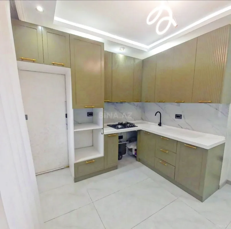 Satılır 3 otaqlı mənzil 117 m²