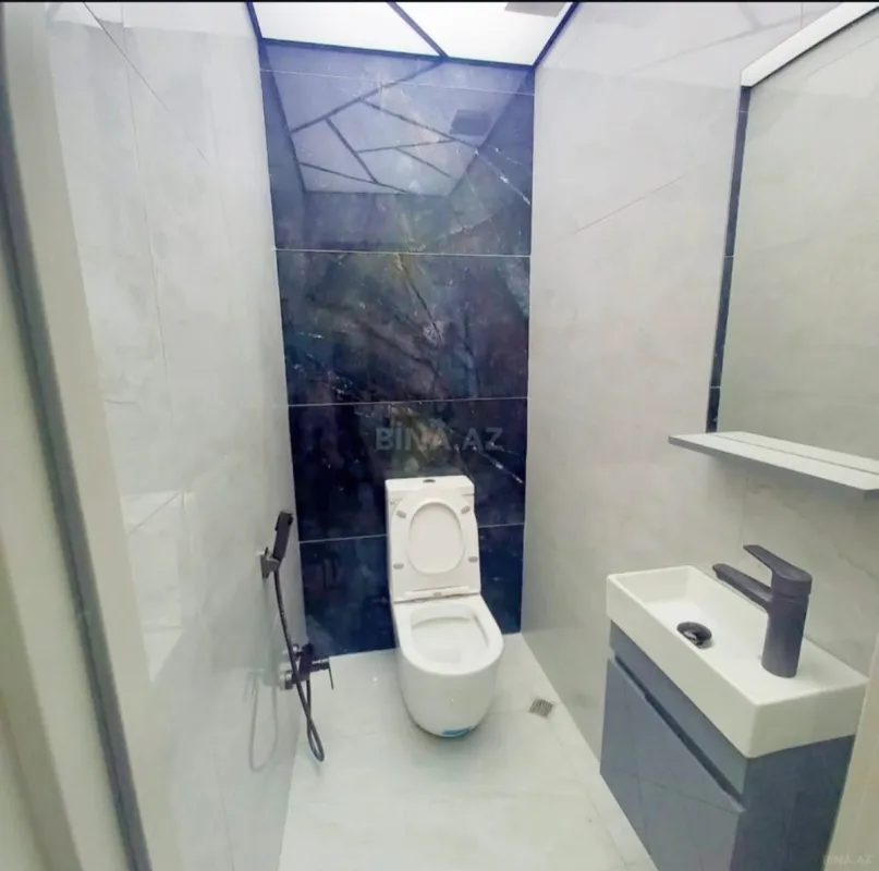 Satılır 3 otaqlı mənzil 117 m²