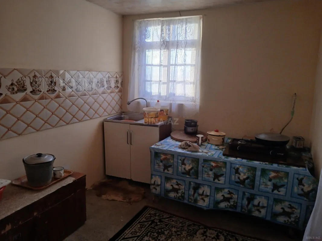 Satılır 6 otaqlı həyət evi 90 m²