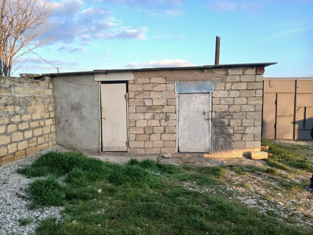 Satılır 6 otaqlı həyət evi 90 m²