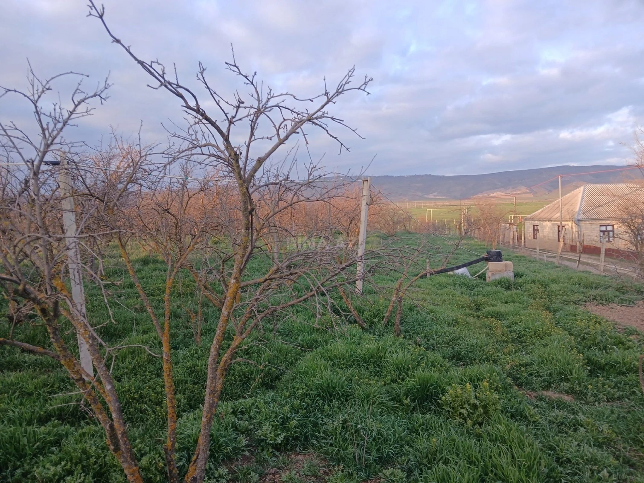 Satılır 6 otaqlı həyət evi 90 m²