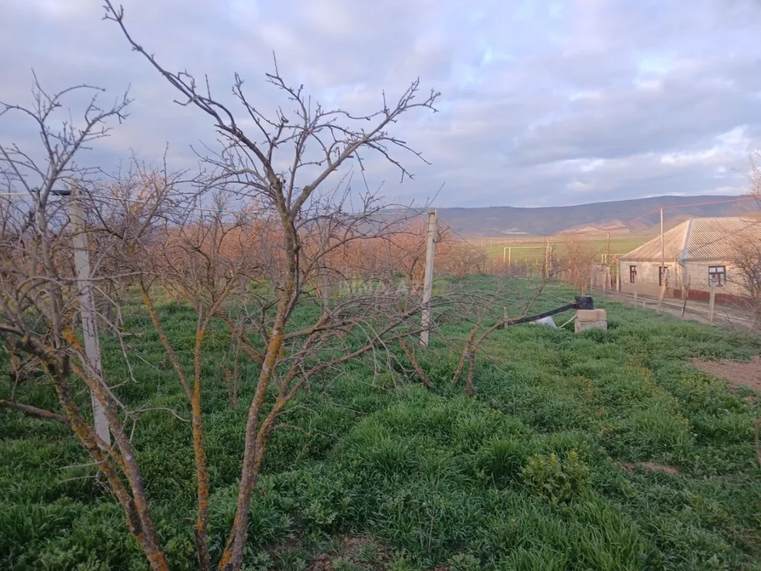 Satılır 6 otaqlı həyət evi 90 m²