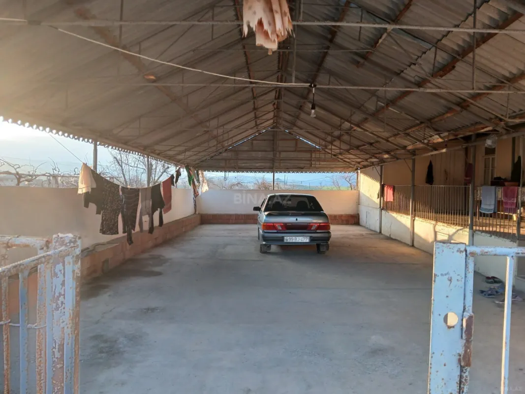 Satılır 6 otaqlı həyət evi 90 m²