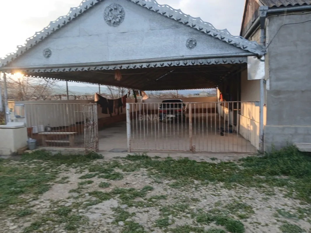 Satılır 6 otaqlı həyət evi 90 m²