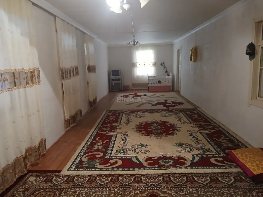 Satılır 6 otaqlı həyət evi 90 m²