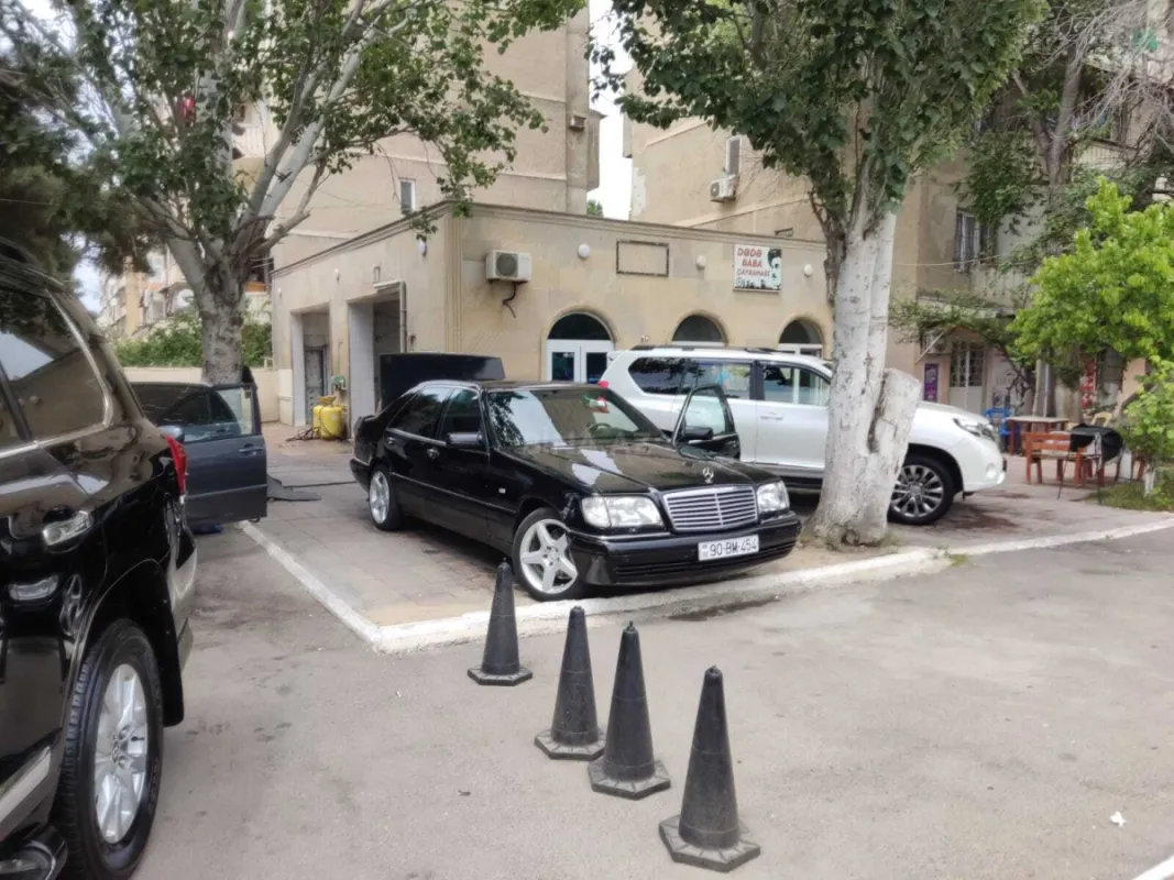 Satılır obyekt 127 m²