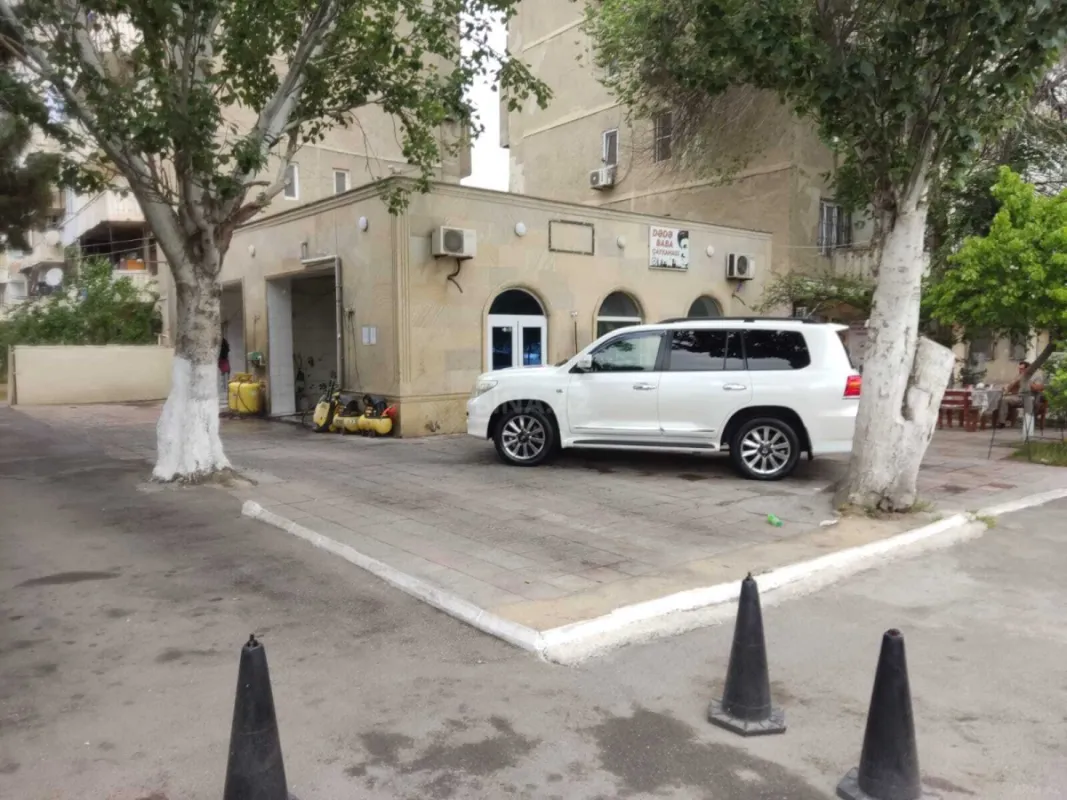 Satılır obyekt 127 m²