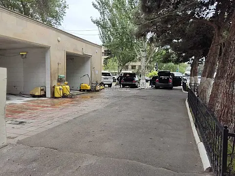 Satılır obyekt 127 m²