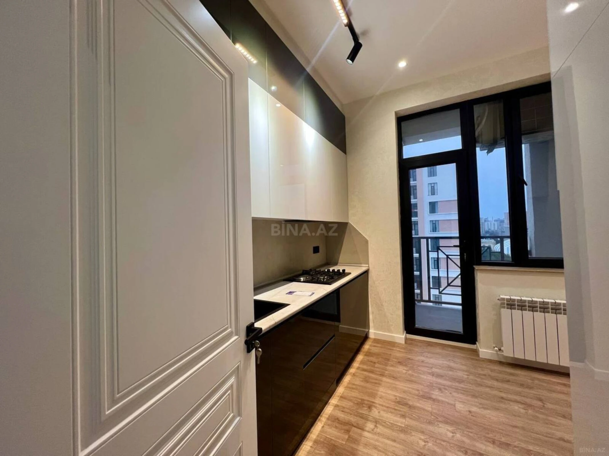 Satılır 3 otaqlı mənzil 75 m²