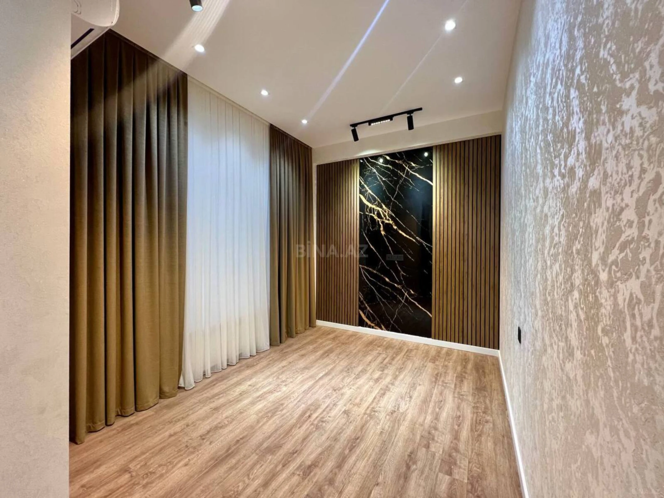 Satılır 3 otaqlı mənzil 75 m²