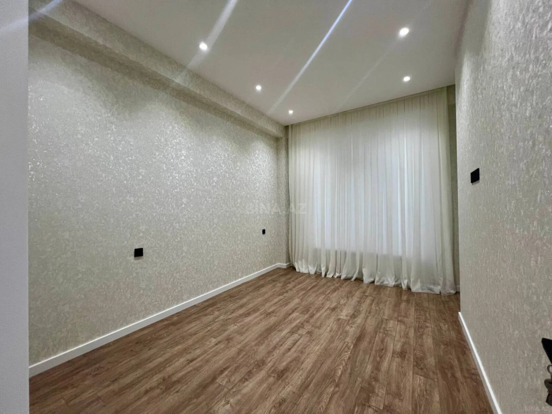Satılır 3 otaqlı mənzil 75 m²