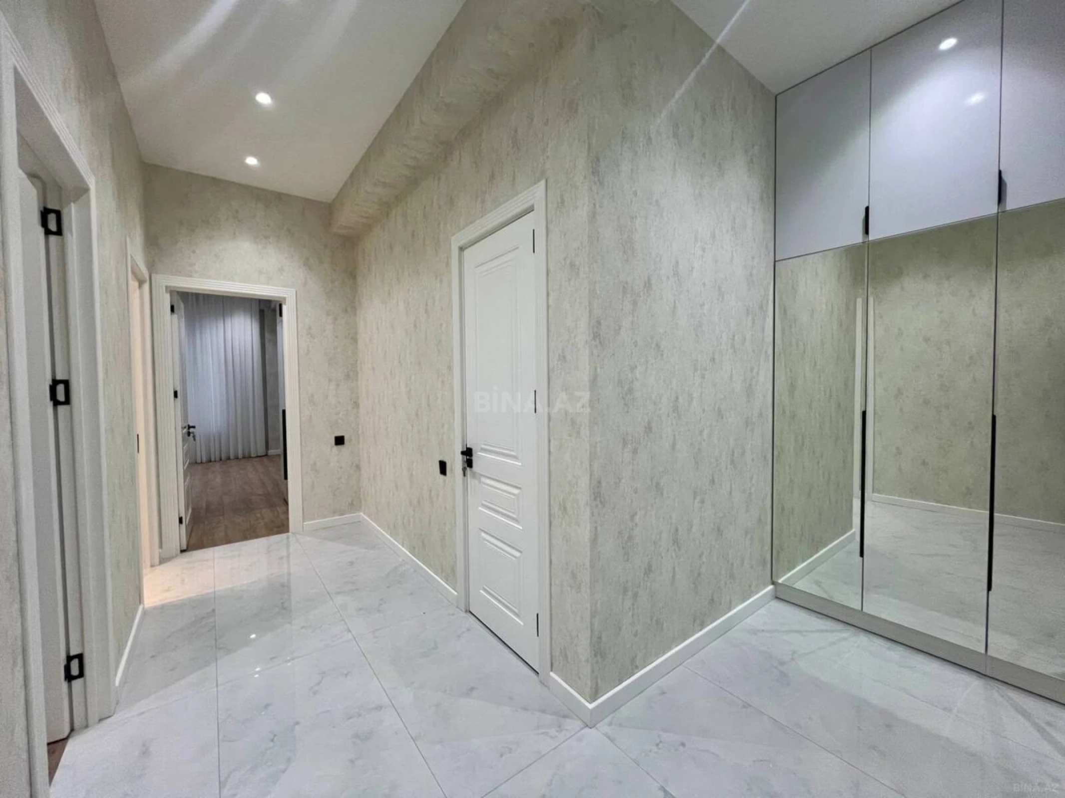 Satılır 3 otaqlı mənzil 75 m²